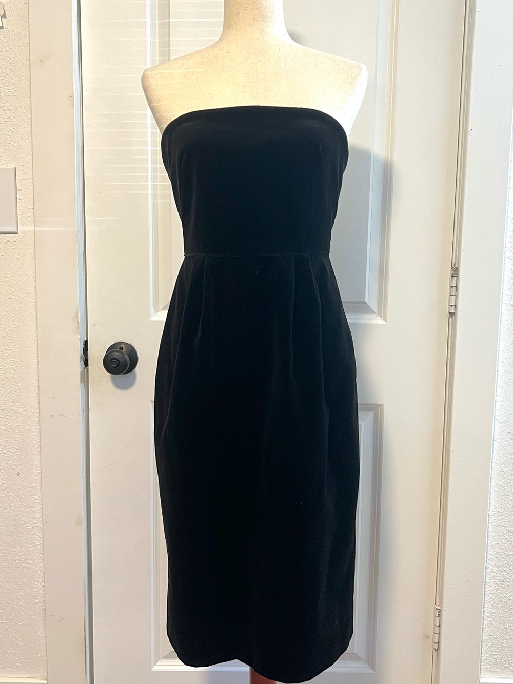 VNTG Y2K J. Crew Cotton Black Velvet and Silk Lined Strapless Little Black Dress